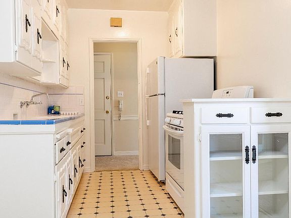 4th image of 9614 W Olympic Blvd APT D