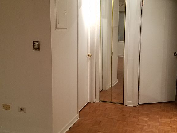 3rd image of 9451 Kelvin Ln #84