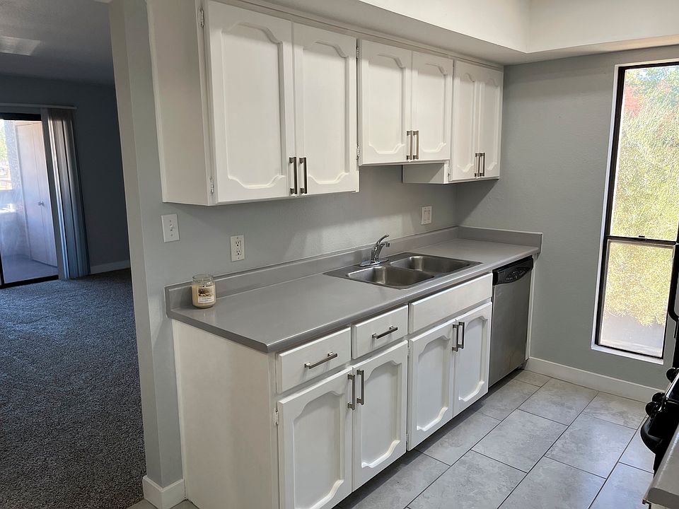 Fresh paint, New carpet, new tile and newly tiled/bathroom and shower! includes washer and dryer!