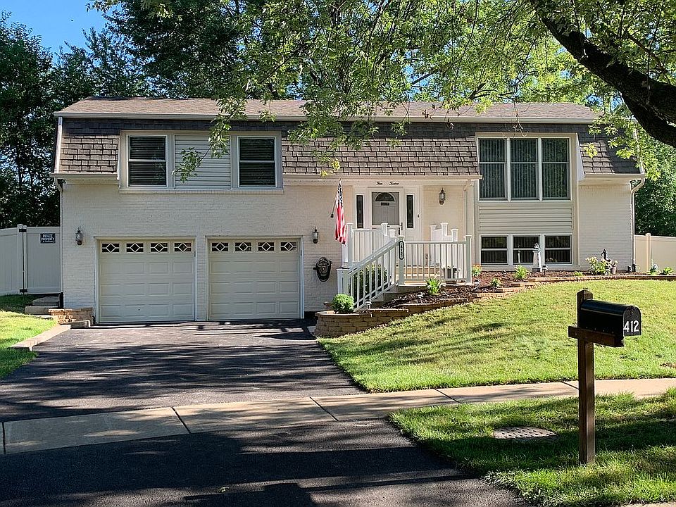 1st image of 412 Charlestown Dr