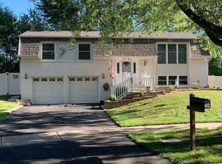 412 Charlestown Dr, Bolingbrook, IL