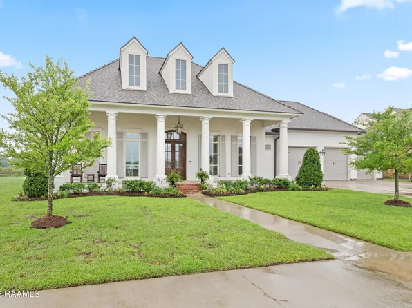 305 Stony Trek Dr, Youngsville, LA 70592