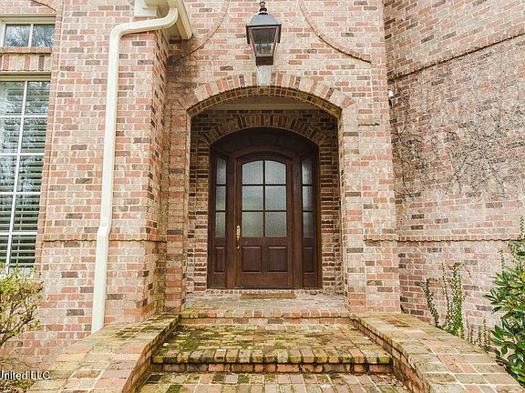 4th image of 101 Summer Lake Dr