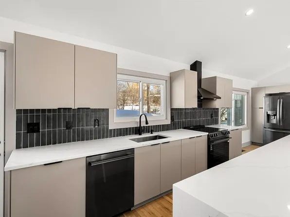 44 Foster St, Danvers, MA 01923