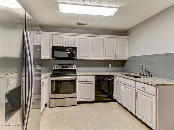 5th image of 3043 Paddle Creek Dr