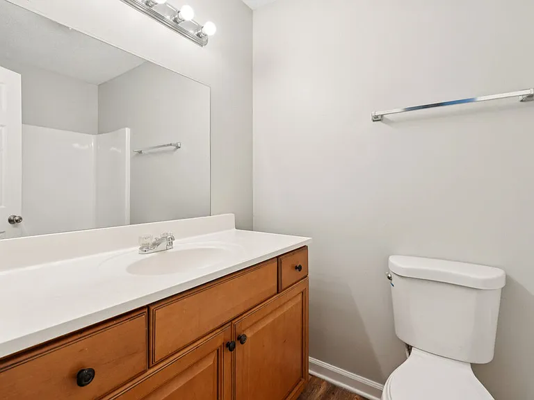 Willow Tree Apartments — Photo 23