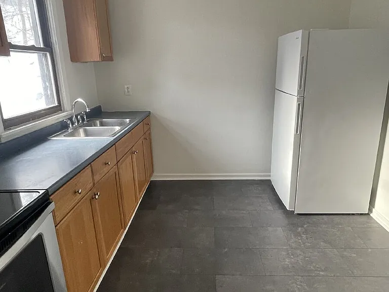 319 N Balph Ave — Photo 37