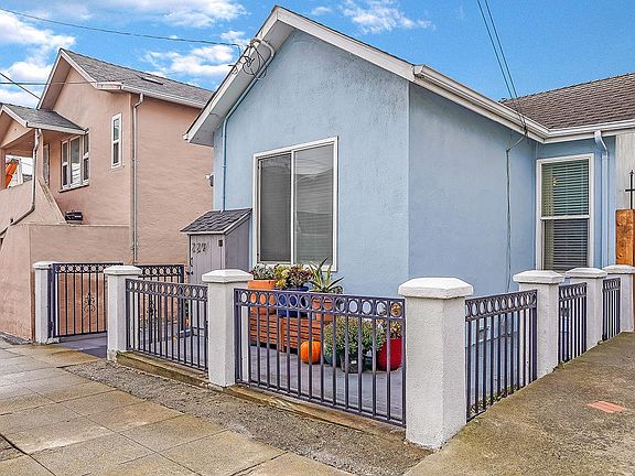3rd image of 229 Juniper Ave
