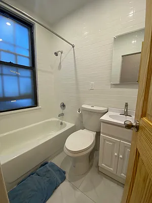 Rented by One New York Realty Inc | media 9