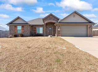 461 Sundowner Ranch Ave, Prairie Grove, AR 72753