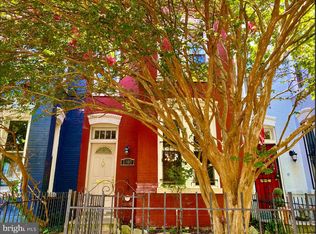 1305 F St NE, Washington, DC 20002