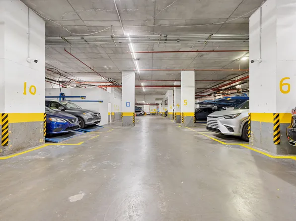 133-38 Sanford Avenue image 17 of 21