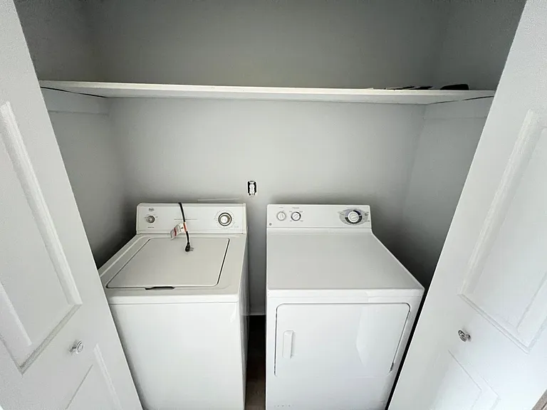 15 Astor Ct — Photo 15