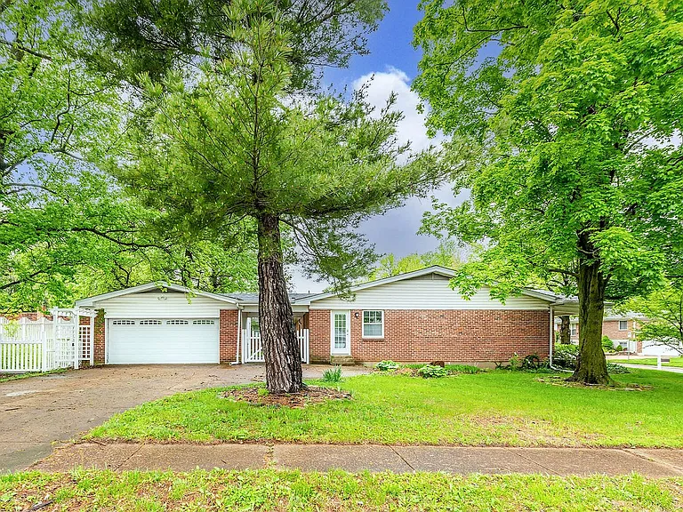 10602 Tioga Ct — Photo 32