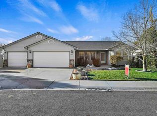 1127 N Lightning Pl, Meridian, ID 83642