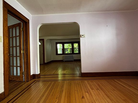 3rd image of 613 Martense Ave