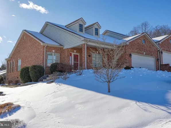 207 Donna Dr, Woodstock, VA 22664