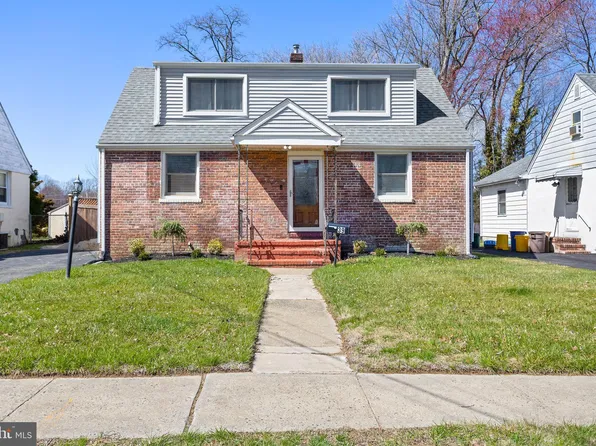 39 Stratford Ave, Ewing, NJ 08618