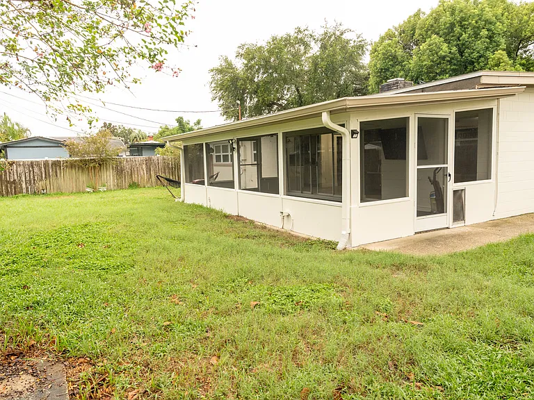 4315 Blonigen Ave — Photo 30