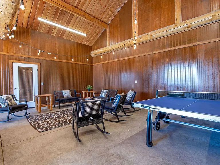 Building's Lounge