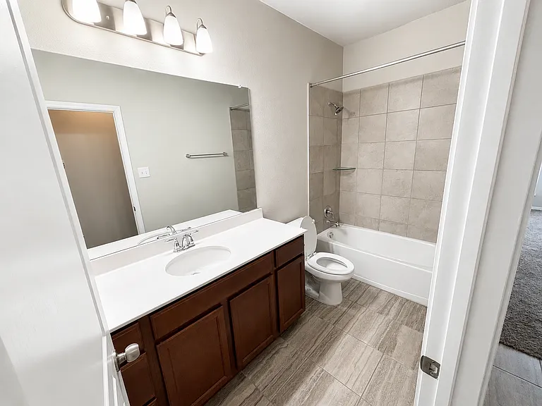 703 Dunford Dr — Photo 18