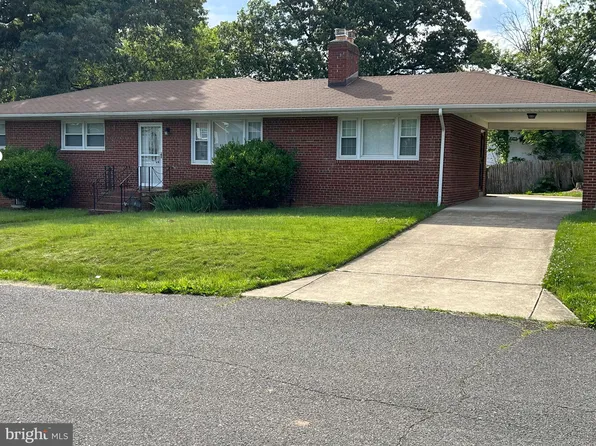 4901 Braymer Ave, Suitland, MD 20746
