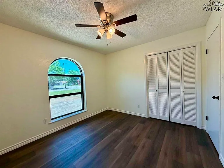 1 Brandy Ln — Photo 12