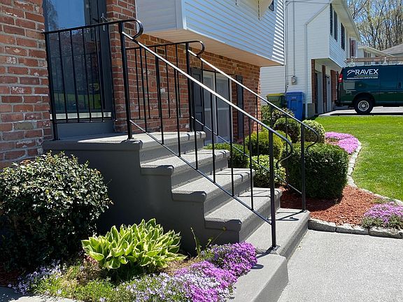 2nd image of 31 Kendall Circle