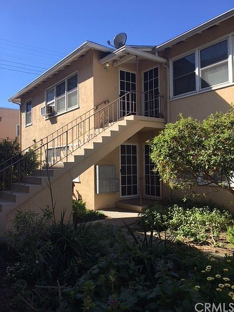 1st image of 1250 E 1st St APT 4