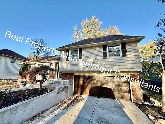 3rd image of 10600 W 92nd Pl