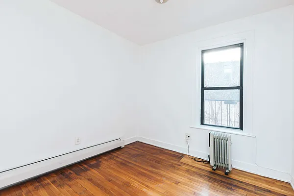 Rented by Nooklyn NYC LLC | media 43