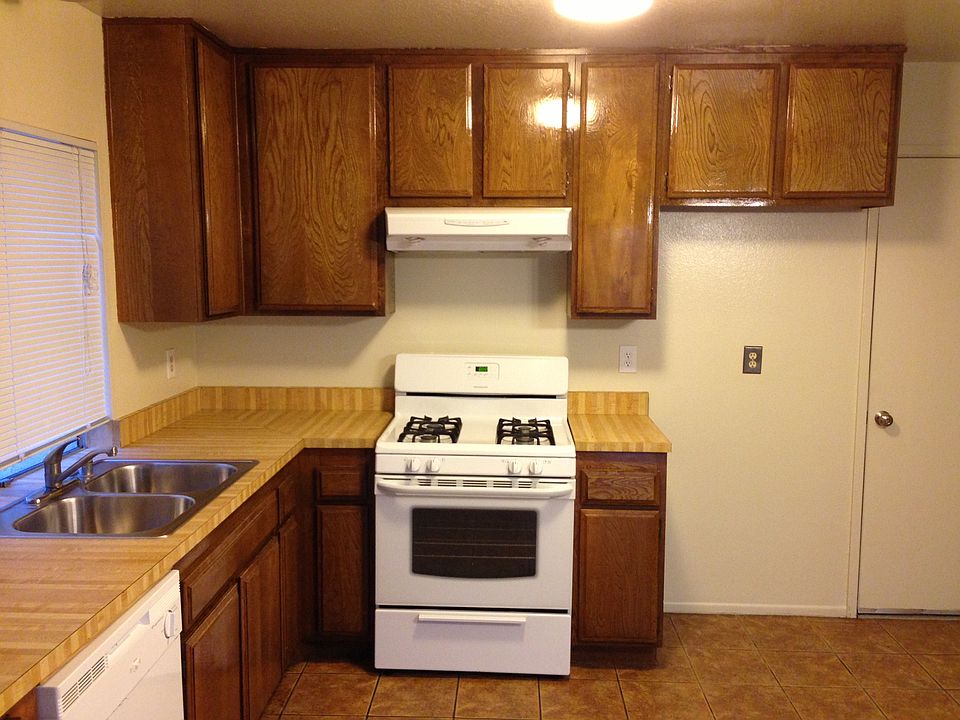 1st image of 8344 Lion St