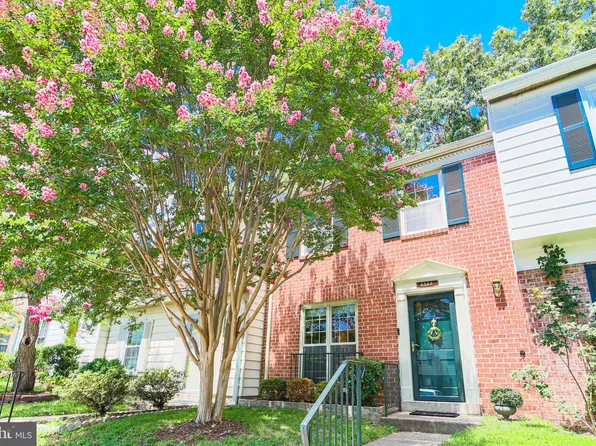 6566 Yadkin Ct, Alexandria, VA 22310