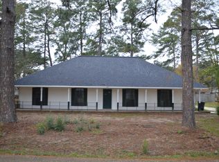 225 N Rosewood Ave, Gonzales, LA 70737