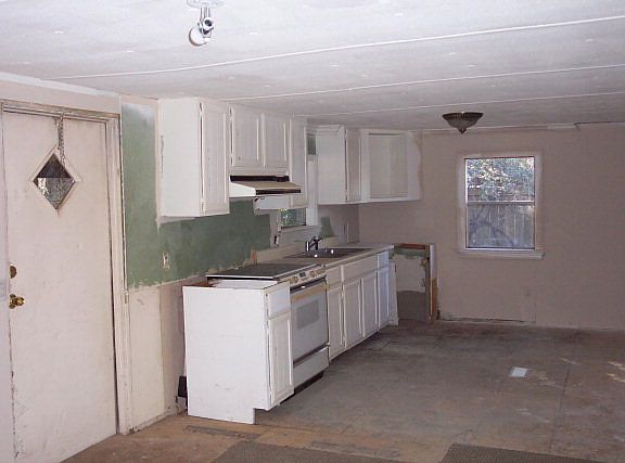 4th image of 106 Woodland Cir