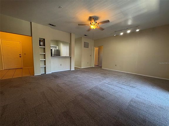 3rd image of 132 Vista Verdi Cir Unit 228