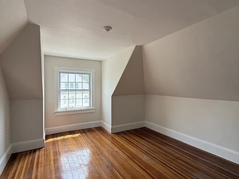 23 Bentley St #2 — Photo 12