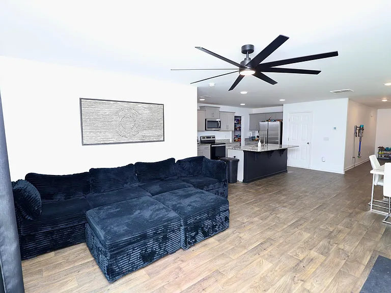 2037 Elmridge Rd — Photo 33