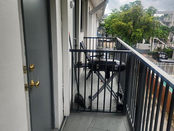 5th image of 3240 Mary St APT S302