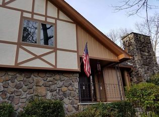 464 Willows Dr, Cleveland, GA 30528