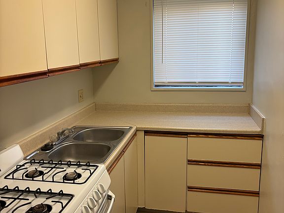 2nd image of 57 N 22nd St #A