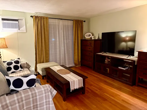 1129 N Shore Rd APT 1A, Revere, MA 02151