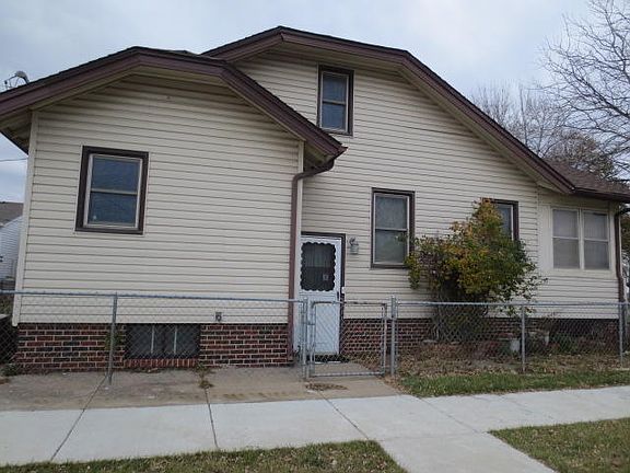 2nd image of 2701 Avenue B