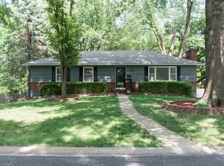 8967 Summit St, Lenexa, KS 66215