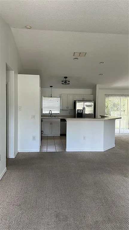 3 bed, 2.0 bath, 1440 sqft, $1,995 — Photo 4