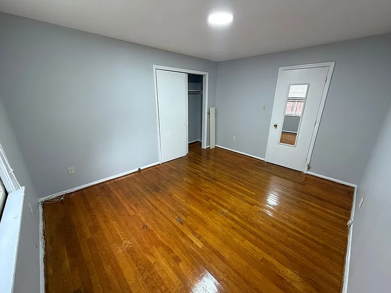 3328 Ellwood Ave.* — Photo 24