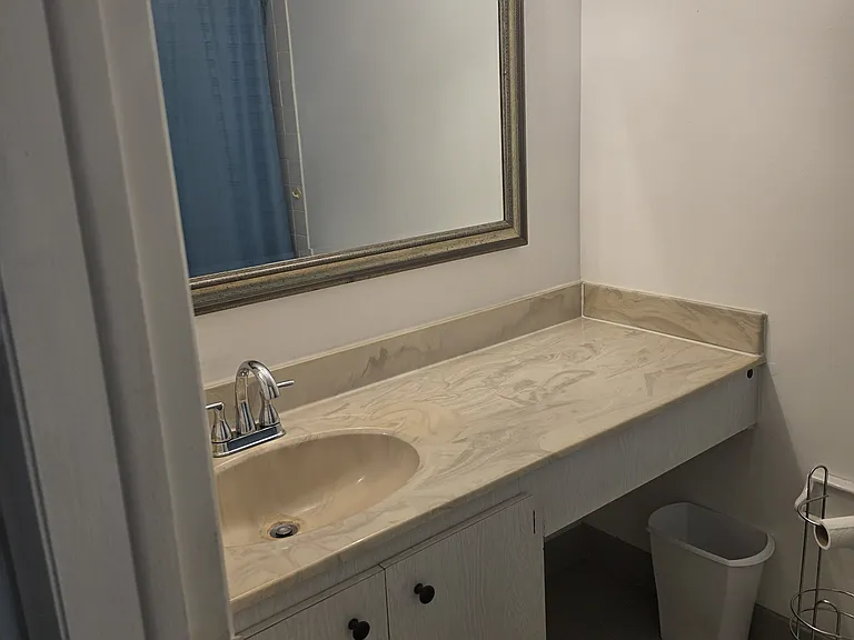 4895 Bay St NE — Photo 14