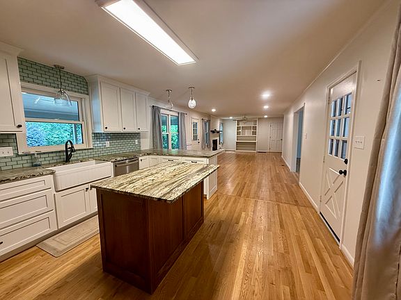 4th image of 617 Sharondale Ct