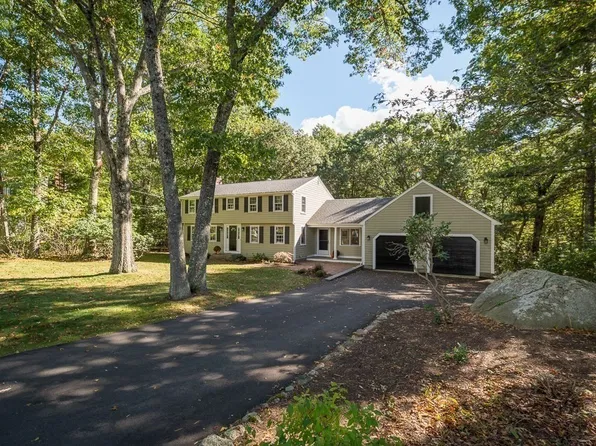 6 Donald Rd, South Hamilton, MA 01982
