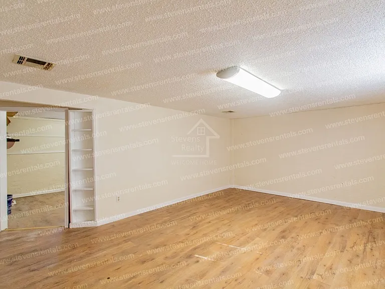 5311 NW Elm Ave — Photo 44